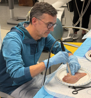 dr tony gomes